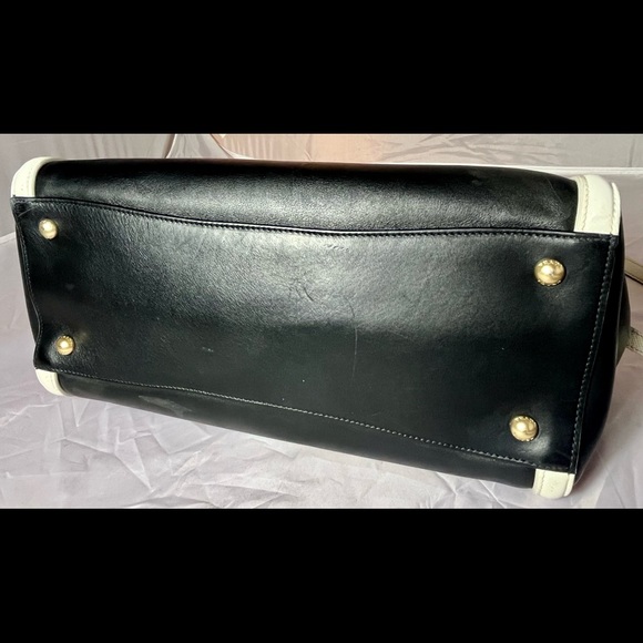 Prada Canapa Saffino Leather Large Tote with Strap - Picture 10 of 16